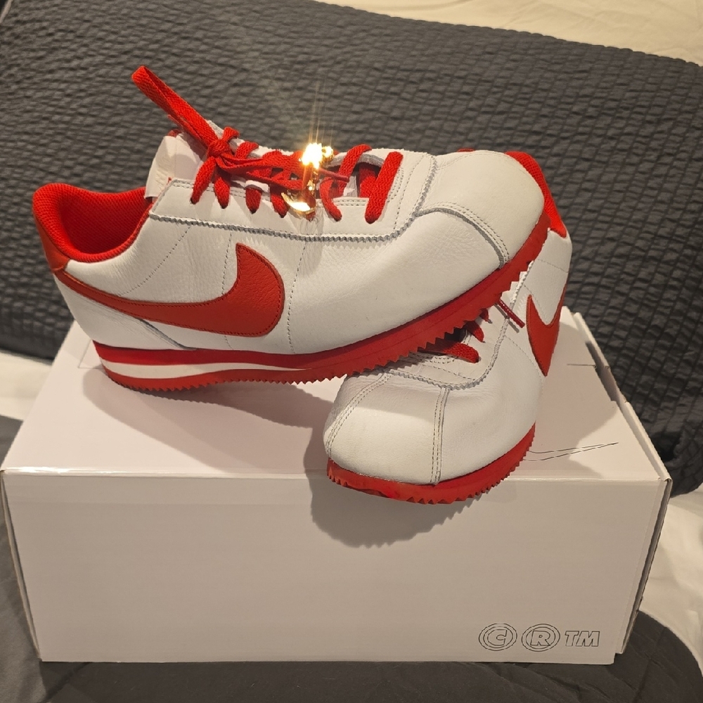 Nike White and Red Sneakers